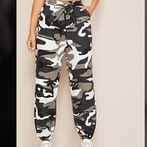 Grey cami sweatpants